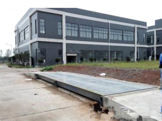 60噸WWW..羞羞漫画.COM